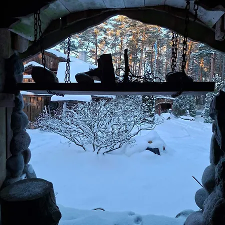 Finstonia Chalet