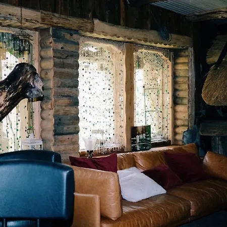 Chalet Finstonia